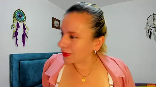 sofi saliva2511 online show from February 26, 5:17 pm