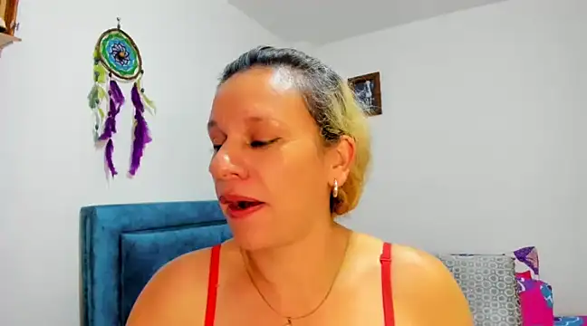 sofi saliva2511 online show from February 28, 8:07 pm