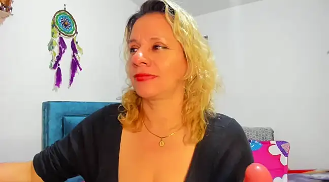 sofi saliva2511 online show from March 14, 1:05 am