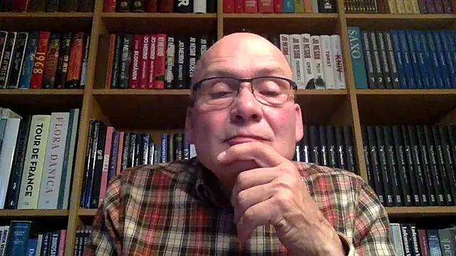 Parleg2 online show from October 5, 4:38 pm