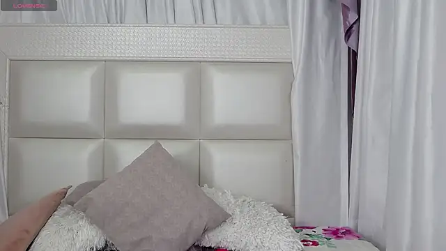 verosantana15 online show from May 19, 12:27 am