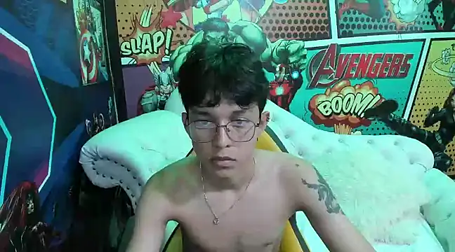 Snapshot of jisuscat chatting on January 19, 10:06 pm jisuscat online show from January 19, 10:06 pm