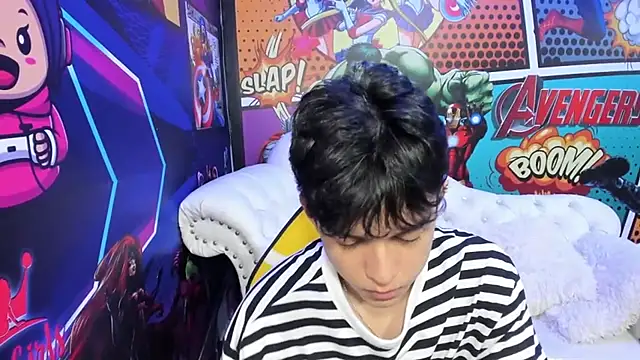 Snapshot of jisuscat chatting on March 8, 9:50 am jisuscat online show from March 8, 9:50 am