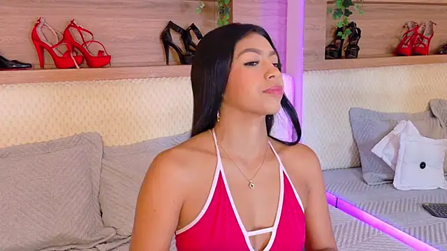 AbieHills online show from December 5, 12:25 pm