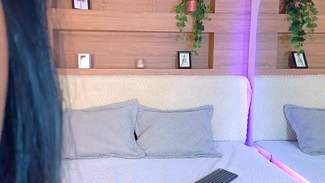 AbieHills online show from February 3, 11:48 am