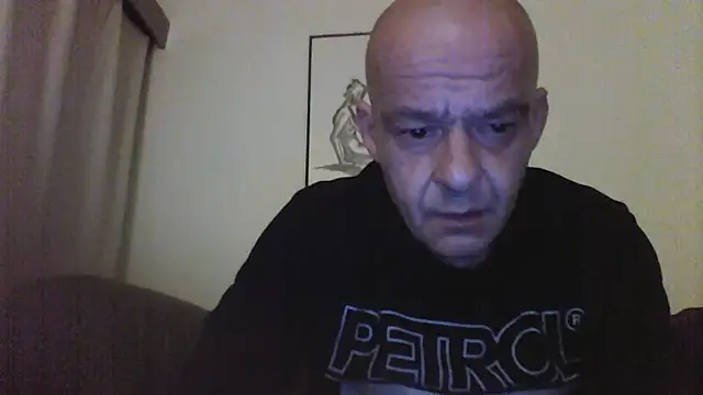 horndude187187 online show from January 15, 9:51 pm