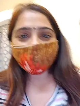 shreya1765 online show from November 27, 1:40 am