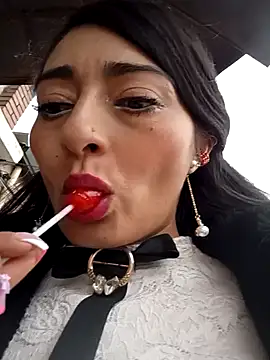 BELLA--26 online show from February 4, 7:11 pm