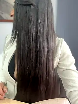 BELLA--26 online show from November 12, 1:22 pm