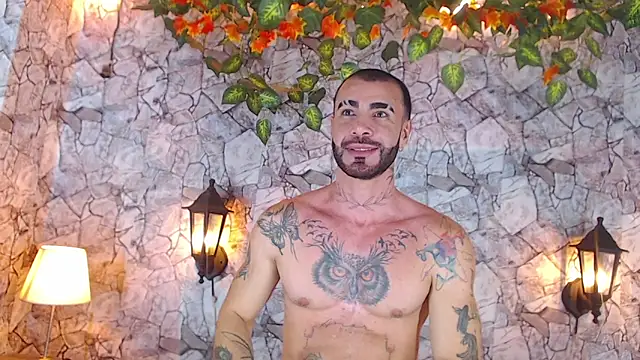 Lancelot Benwick online show from January 10, 5:26 am