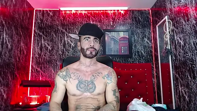 Lancelot Benwick online show from January 22, 8:17 pm