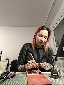 Mia-Fuchs online show from March 3, 7:06 pm