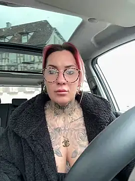 Mia-Fuchs online show from March 10, 11:21 am