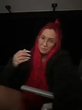 Mia-Fuchs online show from October 3, 5:54 pm