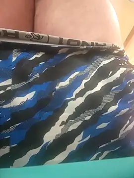 Snapshot of thickdaddy10 chatting on March 7, 8:44 pm thickdaddy10 online show from March 7, 8:44 pm