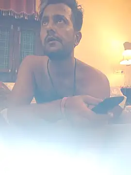 Snapshot of MAGNETICDADDY8 chatting on November 1, 3:36 pm MAGNETICDADDY8 online show from November 1, 3:36 pm