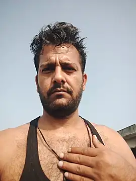 Snapshot of MAGNETICDADDY8 chatting on November 5, 8:58 am MAGNETICDADDY8 online show from November 5, 8:58 am