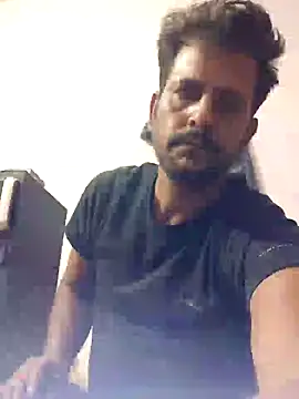 Snapshot of MAGNETICDADDY8 chatting on November 8, 5:01 pm MAGNETICDADDY8 online show from November 8, 5:01 pm