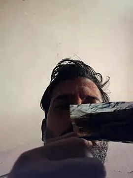 Snapshot of MAGNETICDADDY8 chatting on November 24, 7:08 am MAGNETICDADDY8 online show from November 24, 7:08 am