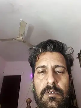 Snapshot of MAGNETICDADDY8 chatting on November 28, 8:11 pm MAGNETICDADDY8 online show from November 28, 8:11 pm