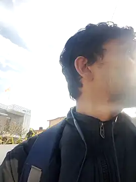 Snapshot of MAGNETICDADDY8 chatting on November 30, 4:16 am MAGNETICDADDY8 online show from November 30, 4:16 am