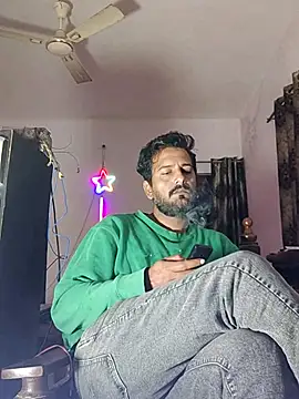 Snapshot of MAGNETICDADDY8 chatting on December 1, 2:55 pm MAGNETICDADDY8 online show from December 1, 2:55 pm