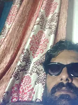 Snapshot of MAGNETICDADDY8 chatting on January 15, 7:17 pm MAGNETICDADDY8 online show from January 15, 7:17 pm