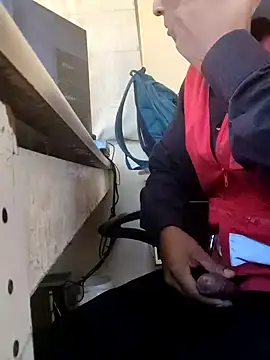 Snapshot of securityhot chatting on January 28, 1:59 pm securityhot online show from January 28, 1:59 pm