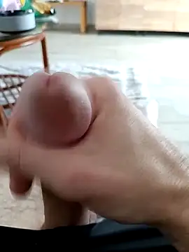 Snapshot of MisterHaze chatting on January 16, 10:52 am MisterHaze online show from January 16, 10:52 am