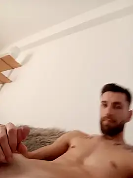 Snapshot of MisterHaze chatting on January 17, 8:52 am MisterHaze online show from January 17, 8:52 am