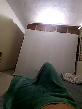 Snapshot of manterei2 chatting on March 3, 4:47 am manterei2 online show from March 3, 4:47 am