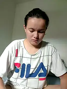 camillebr online show from January 21, 1:22 pm