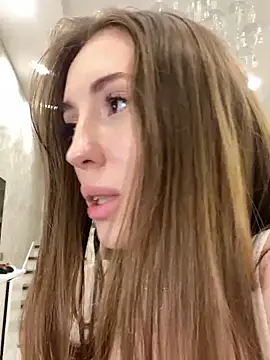 Snapshot of Evelyn_Mooree chatting on January 6, 2:15 am Evelyn Mooree online show from January 6, 2:15 am