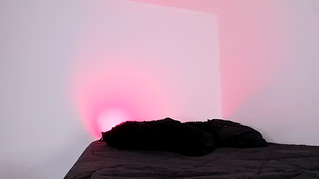 Snapshot of Laurensmith9 chatting on March 18, 12:25 pm Laurensmith9 online show from March 18, 12:25 pm