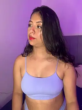 Snapshot of Julii- chatting on March 16, 8:54 pm Julii- online show from March 16, 8:54 pm