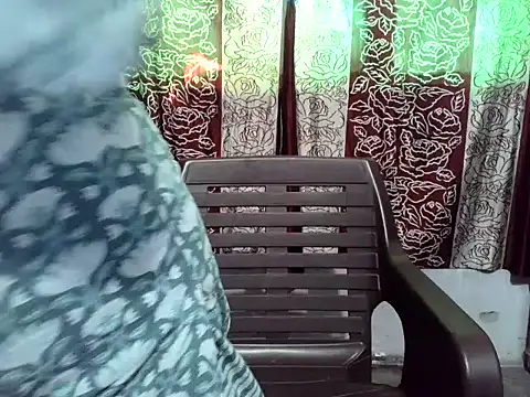 Snapshot of SIYA_MAVI chatting on November 10, 7:29 am SIYA MAVI online show from November 10, 7:29 am