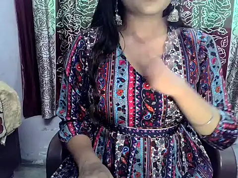 Snapshot of SIYA_MAVI chatting on December 1, 4:06 am SIYA MAVI online show from December 1, 4:06 am