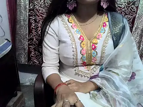SIYA MAVI online show from June 9, 2:34 am