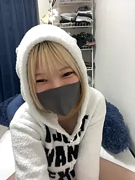 Hikaru-chan online show from March 22, 7:20 pm