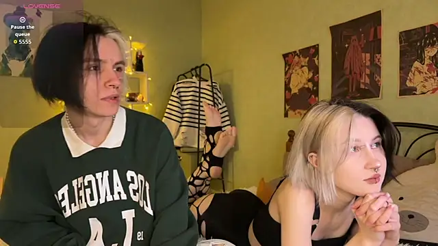 VeryRare TwinS online show from October 3, 11:13 pm