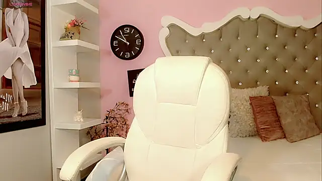 Snapshot of Diva_Smith02 chatting on January 23, 11:26 am Diva Smith02 online show from January 23, 11:26 am