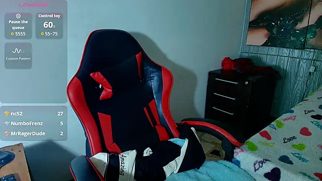 Anniee x online show from March 24, 2:11 pm