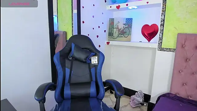 Anniee x online show from March 30, 12:39 pm