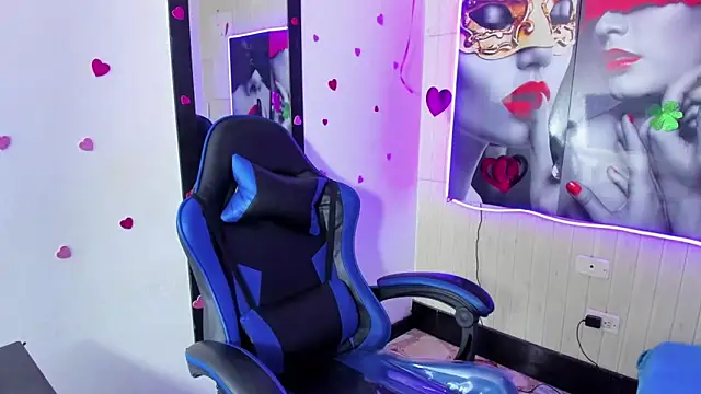 Anniee x online show from April 28, 12:54 pm