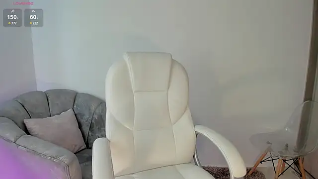 NiiaEvanss online show from January 18, 7:04 pm