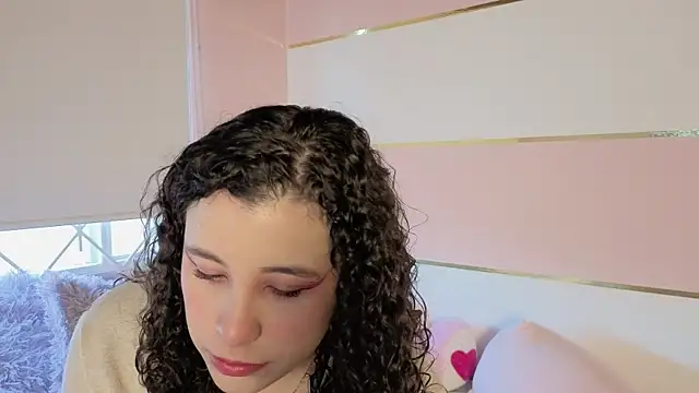 Charlotte  Miller online show from October 9, 11:41 am