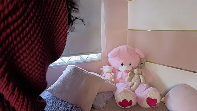 Charlotte  Miller online show from October 26, 11:38 am