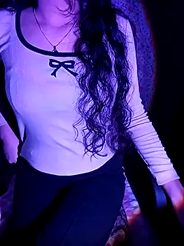 Angelnirvanaa online show from November 7, 12:27 pm