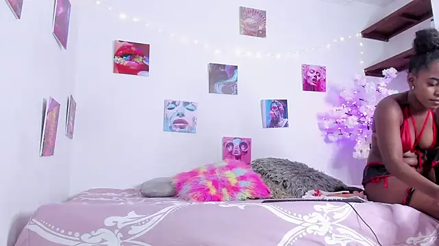 Snapshot of ebony_cutte chatting on January 29, 8:04 pm ebony cutte online show from January 29, 8:04 pm