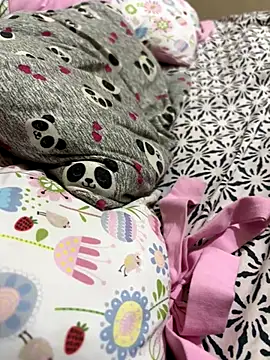 Your Pleasure1 online show from November 17, 2:39 am